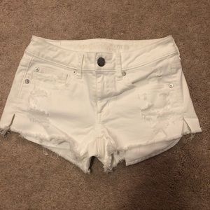 White American Eagle shortie shorts